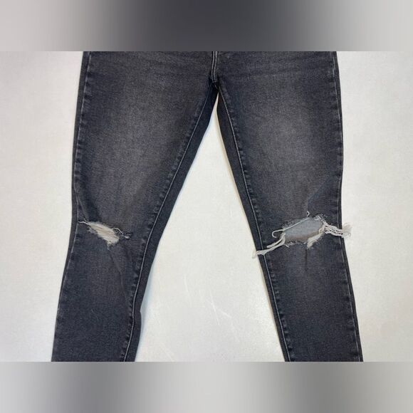 Levi's 711 Skinny Denim Jeans Women Size 28 Black Distressed - Picture 2 of 10